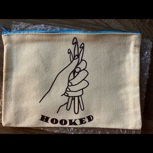 Crochet hook case